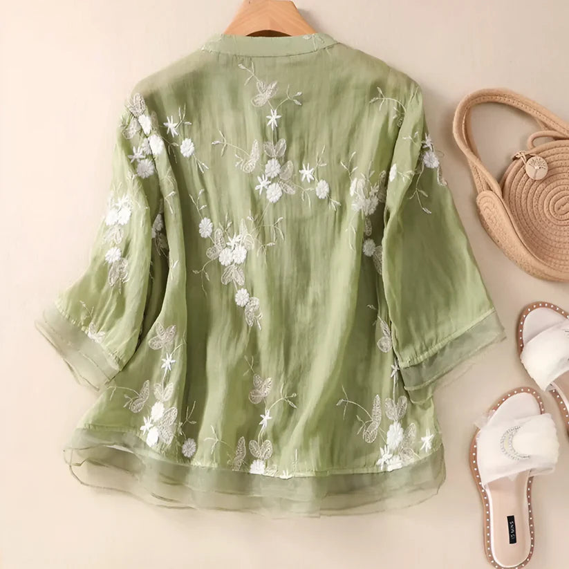 EMILY™ | COTTON TOP WITH EMBROIDERED FLOWERS