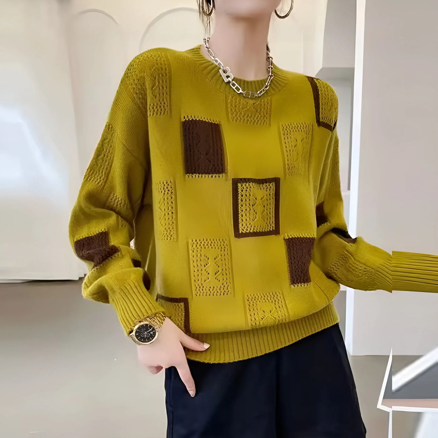 Romy™ | Flattering Timeless Sweater