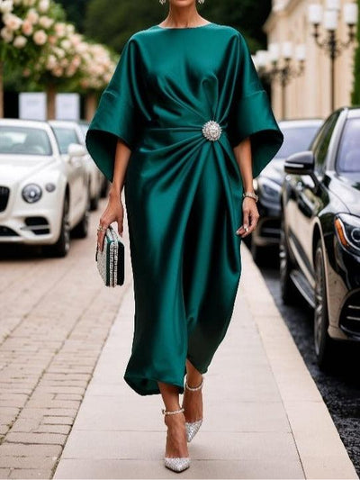Tora™ | Long dress in luxurious sparkling satin