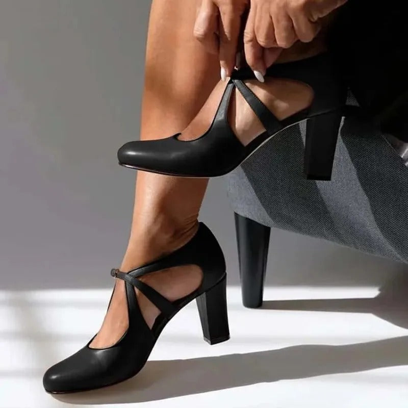Scarlett™ | Handcrafted retro sandals with thick heels